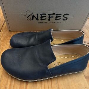 Nefes Navy Blue Leather Grounding Shoes for Women Size 7